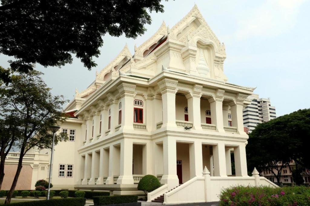 Assembly Hostel Bangkok Ngoại thất bức ảnh