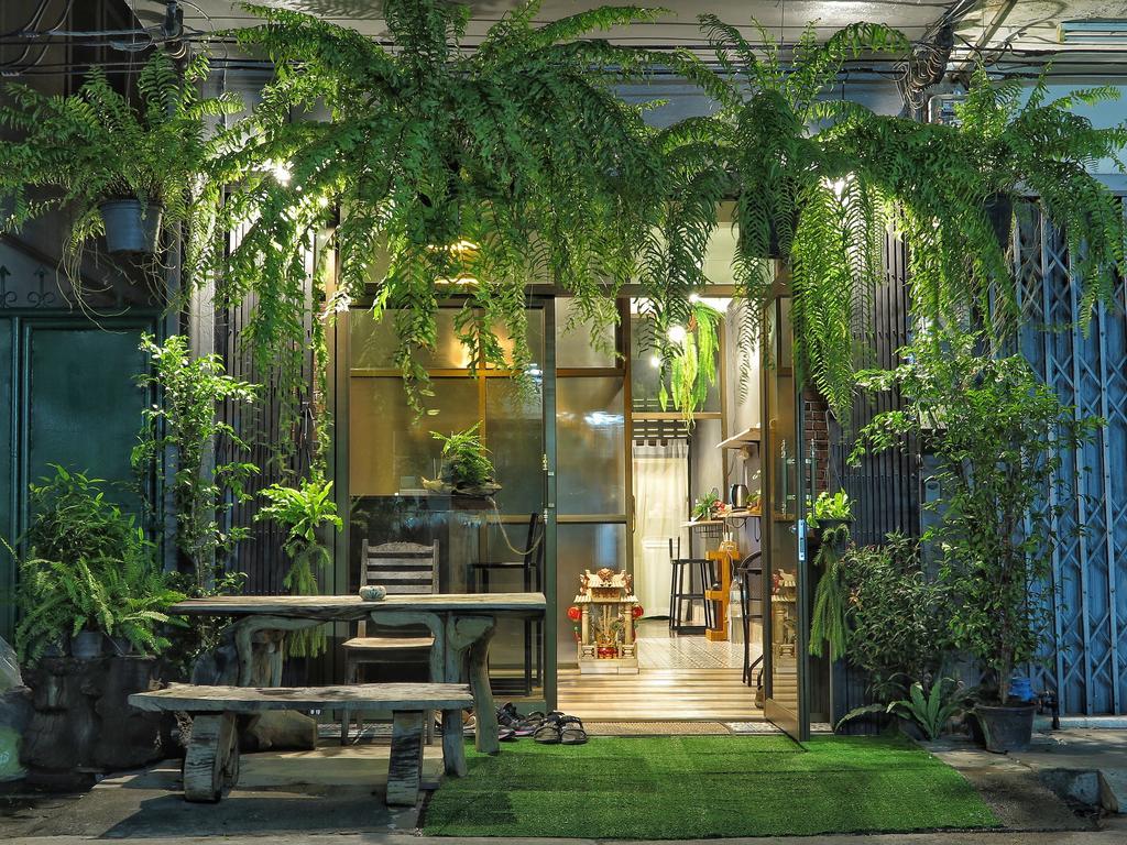 Assembly Hostel Bangkok Ngoại thất bức ảnh